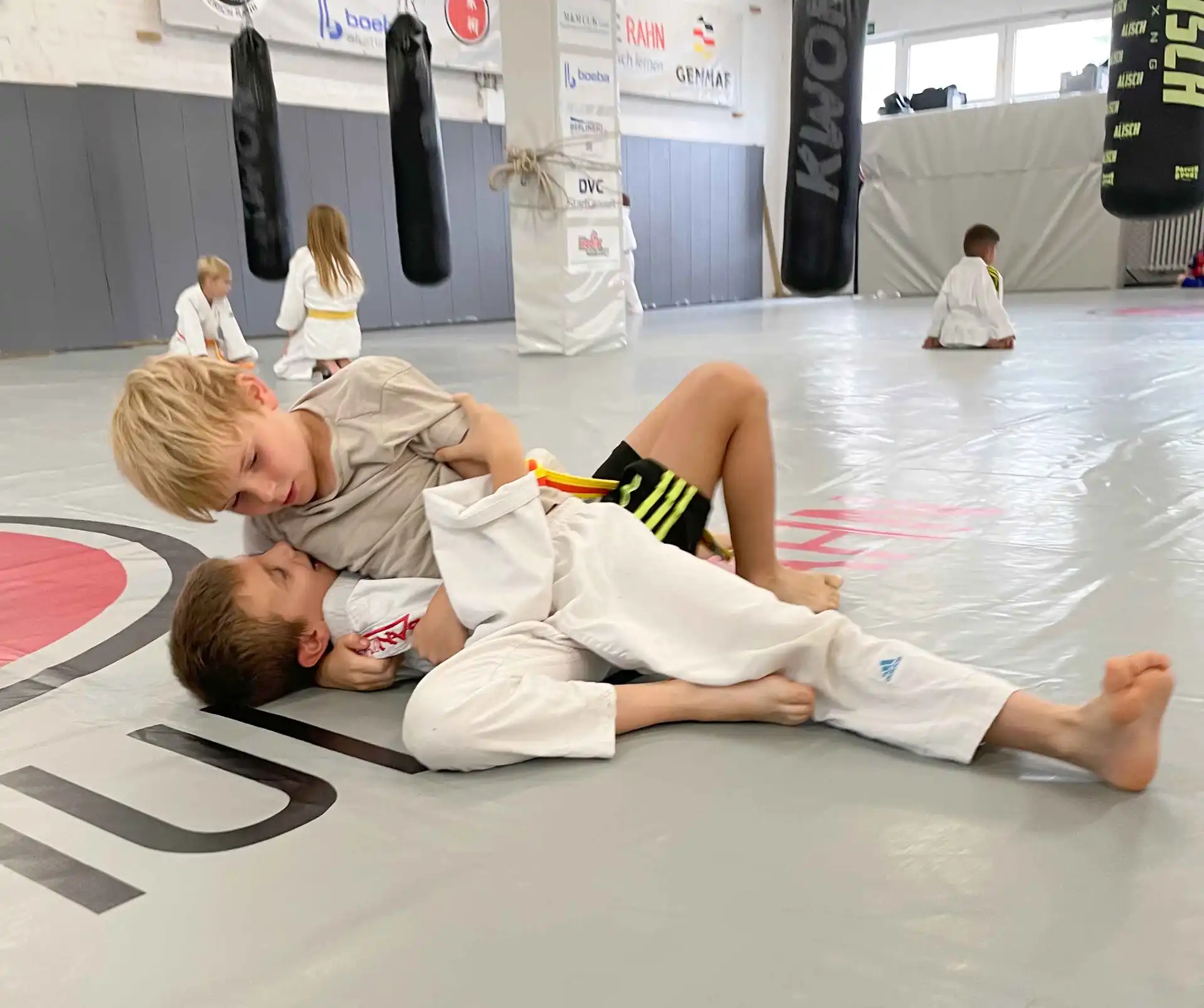 Jiu-Jitsu Kids - Galeriebild 9 von 9: Training und Techniken
