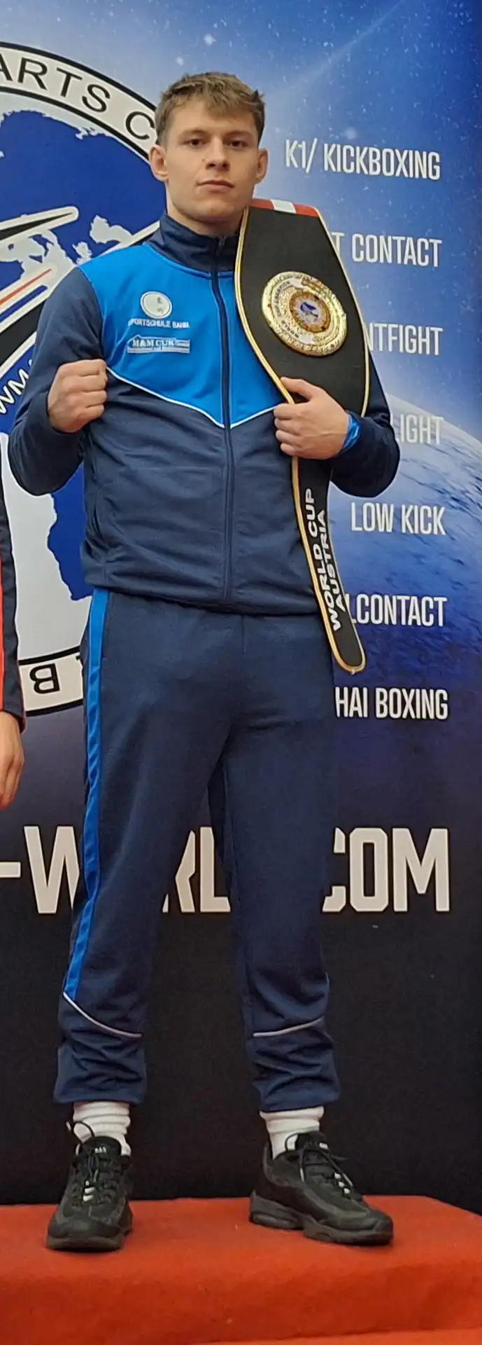 Trainer Bela Pfeffer - Hauptporträt